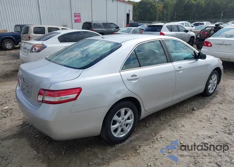 2011 Toyota Camry Le z USA, uszkodzony, nr VIN 4T1BF3EK3BU122426